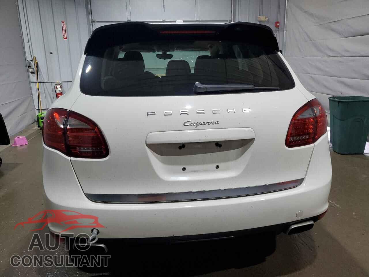 PORSCHE CAYENNE 2012 - WP1AA2A27CLA00916
