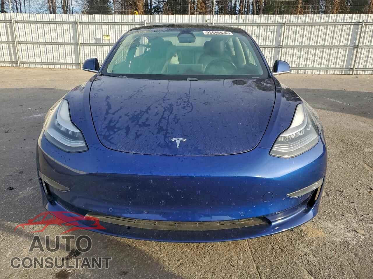 TESLA MODEL 3 2019 - 5YJ3E1EA7KF306882