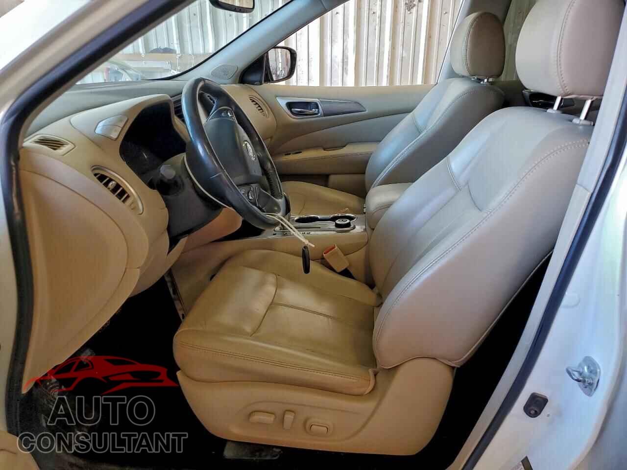 NISSAN PATHFINDER 2017 - 5N1DR2MM9HC636115