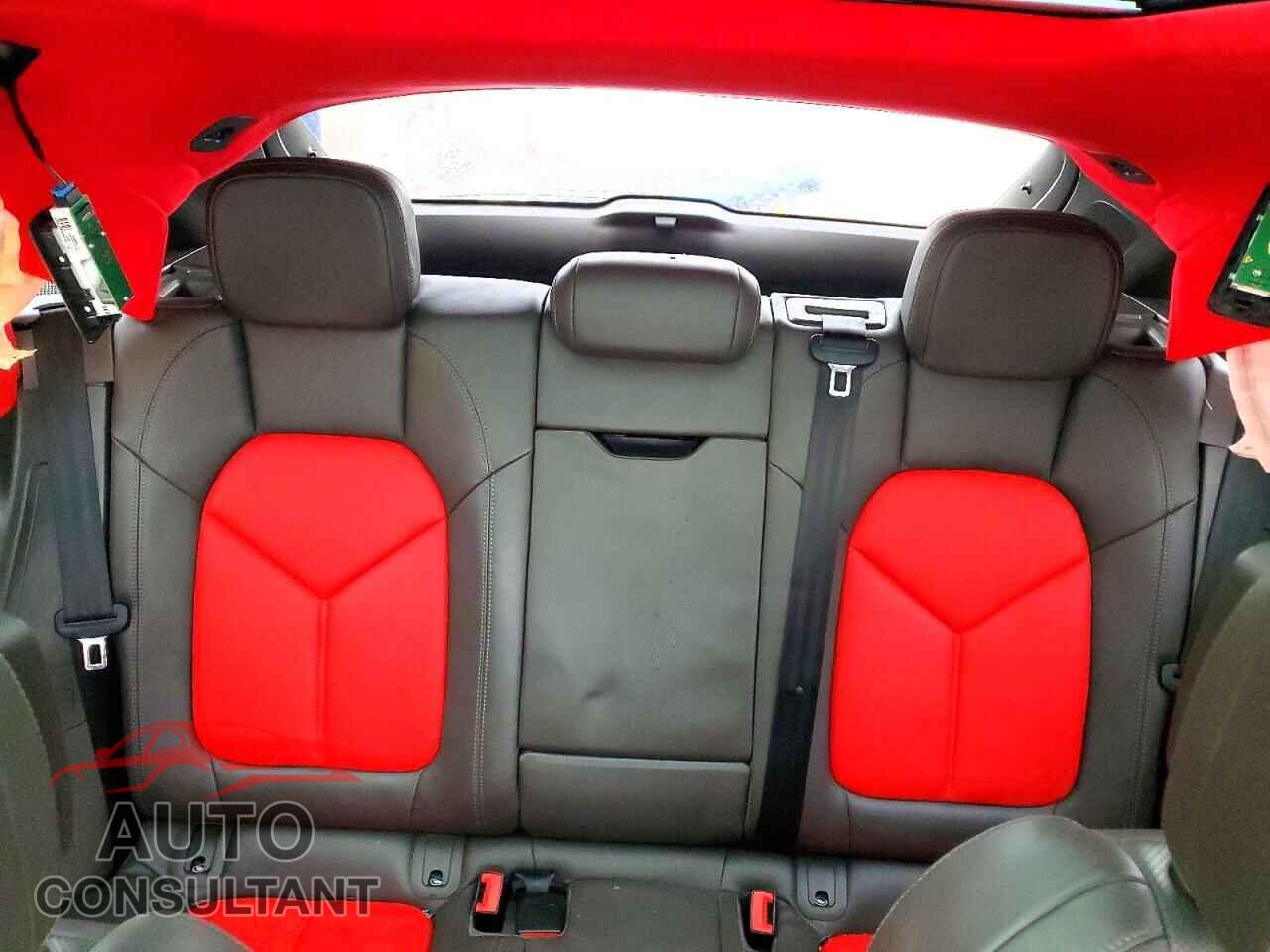 PORSCHE MACAN 2018 - WP1AA2A50JLB08964