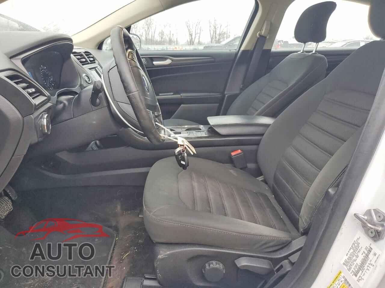 FORD FUSION 2018 - 3FA6P0G72JR273473