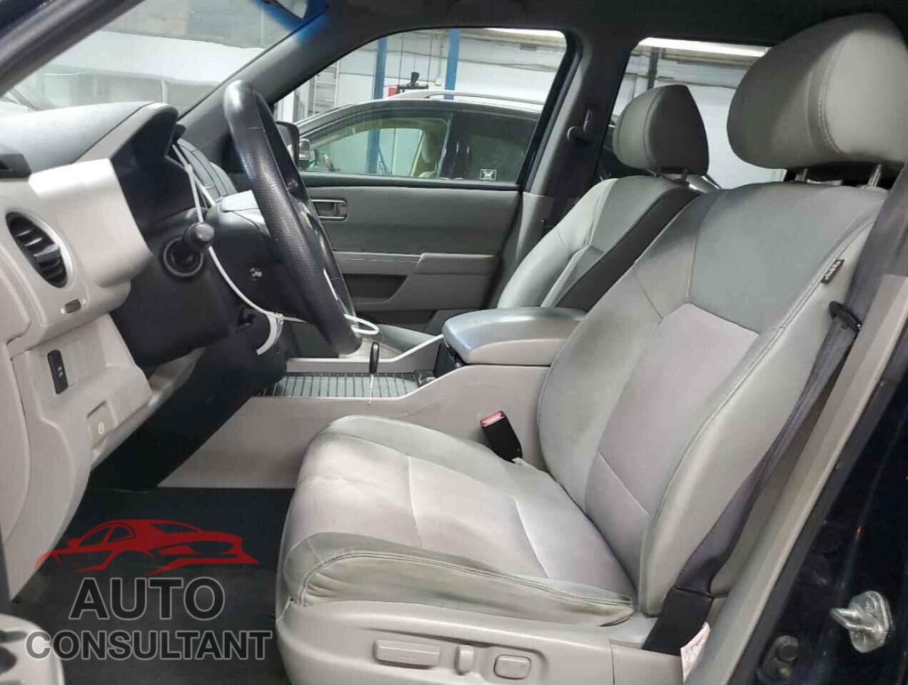 HONDA PILOT 2011 - 5FNYF4H4XBB057357