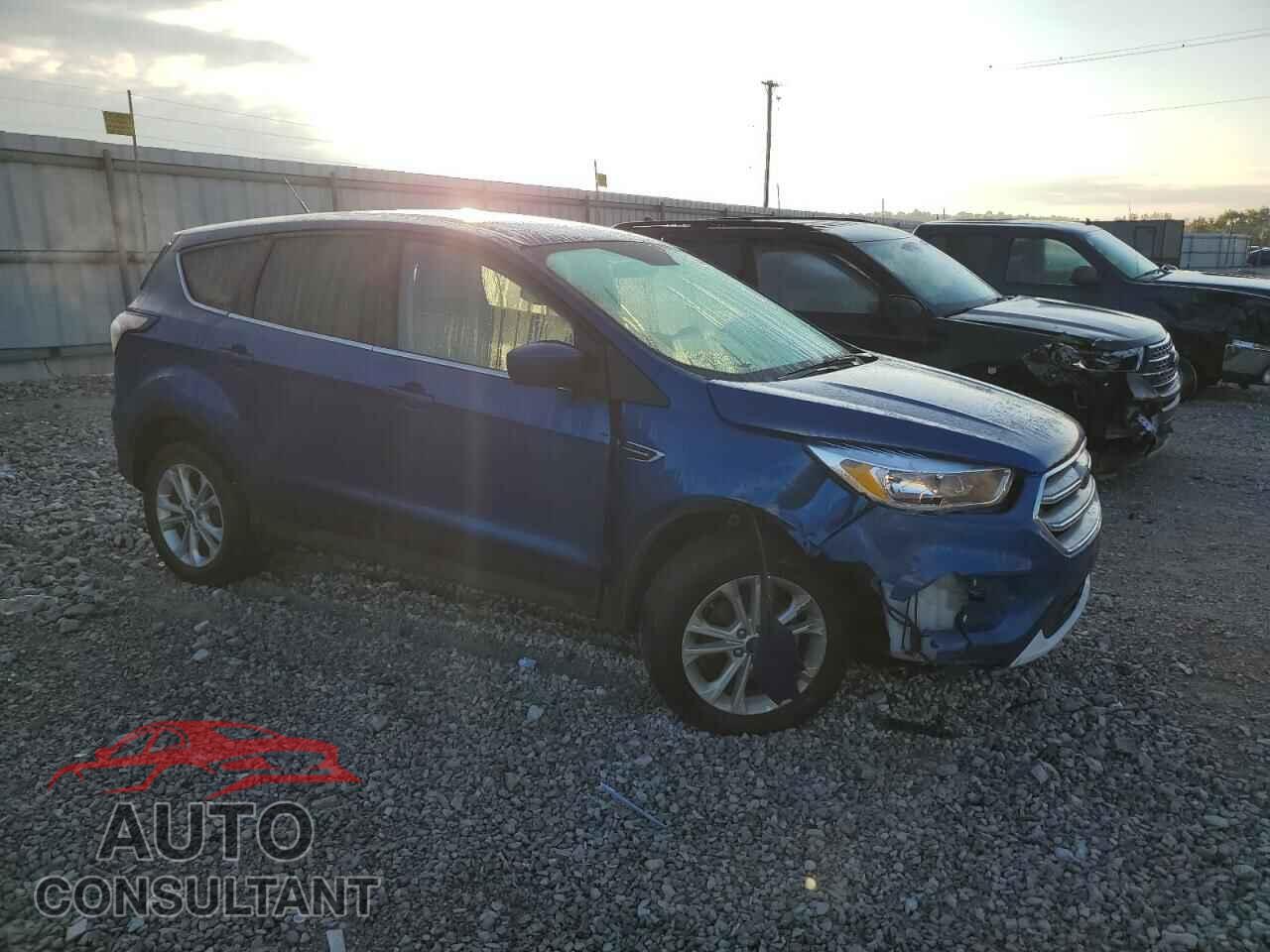 FORD ESCAPE 2017 - 1FMCU0GD1HUD37660