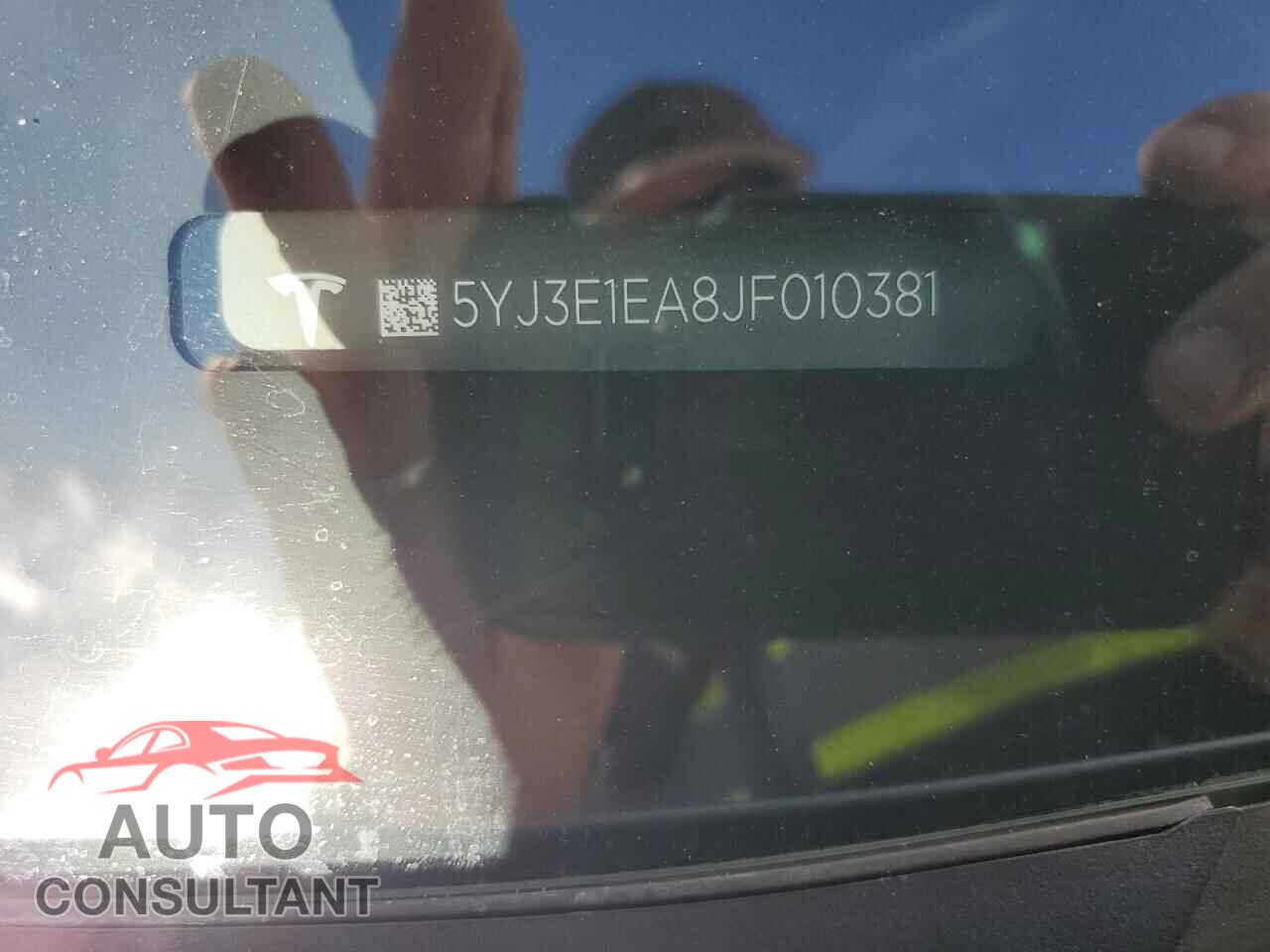 TESLA MODEL 3 2018 - 5YJ3E1EA8JF010381