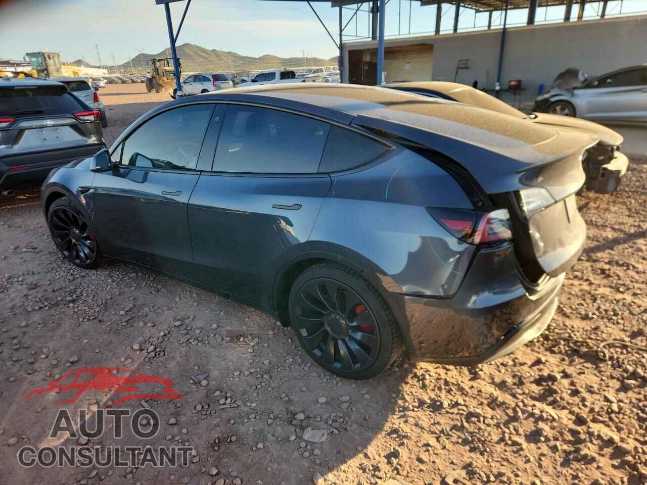 TESLA MODEL Y 2020 - 5YJYGDEF2LF013888