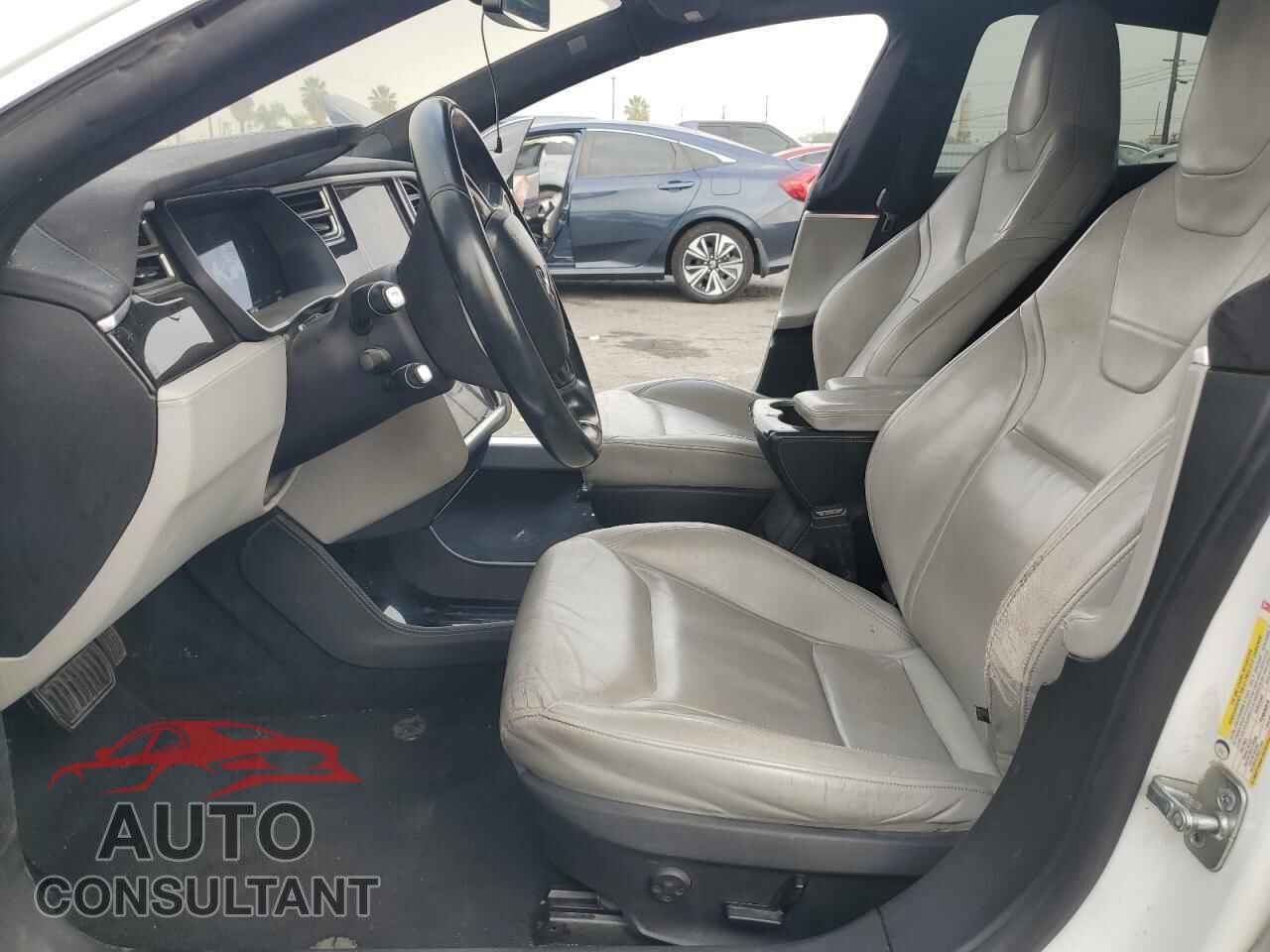 TESLA MODEL S 2015 - 5YJSA1S28FF088199