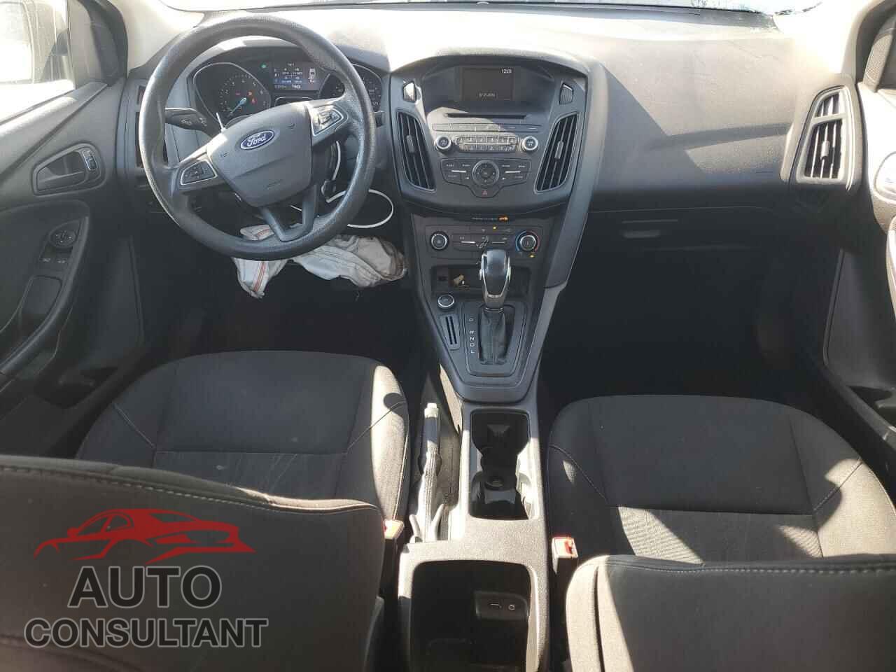 FORD FOCUS 2016 - 1FADP3E21GL381803
