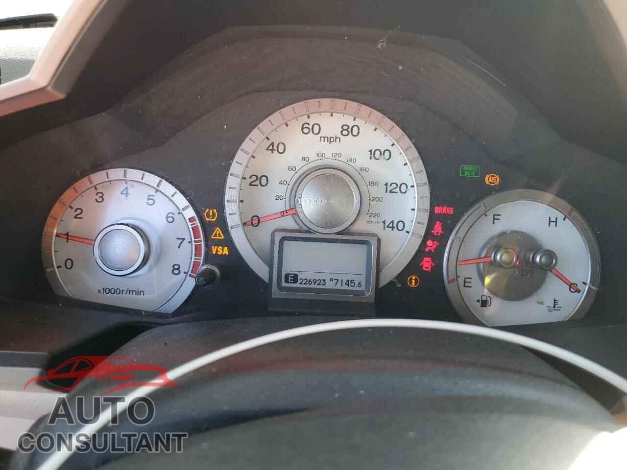 HONDA PILOT 2011 - 5FNYF4H94BB036693