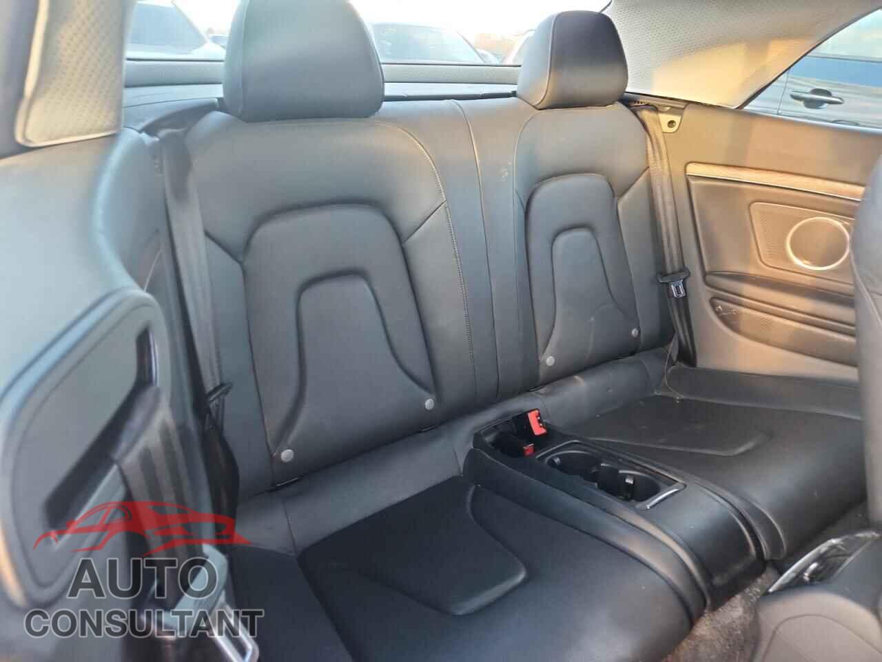 AUDI A5 2014 - WAUWFAFH4EN002417