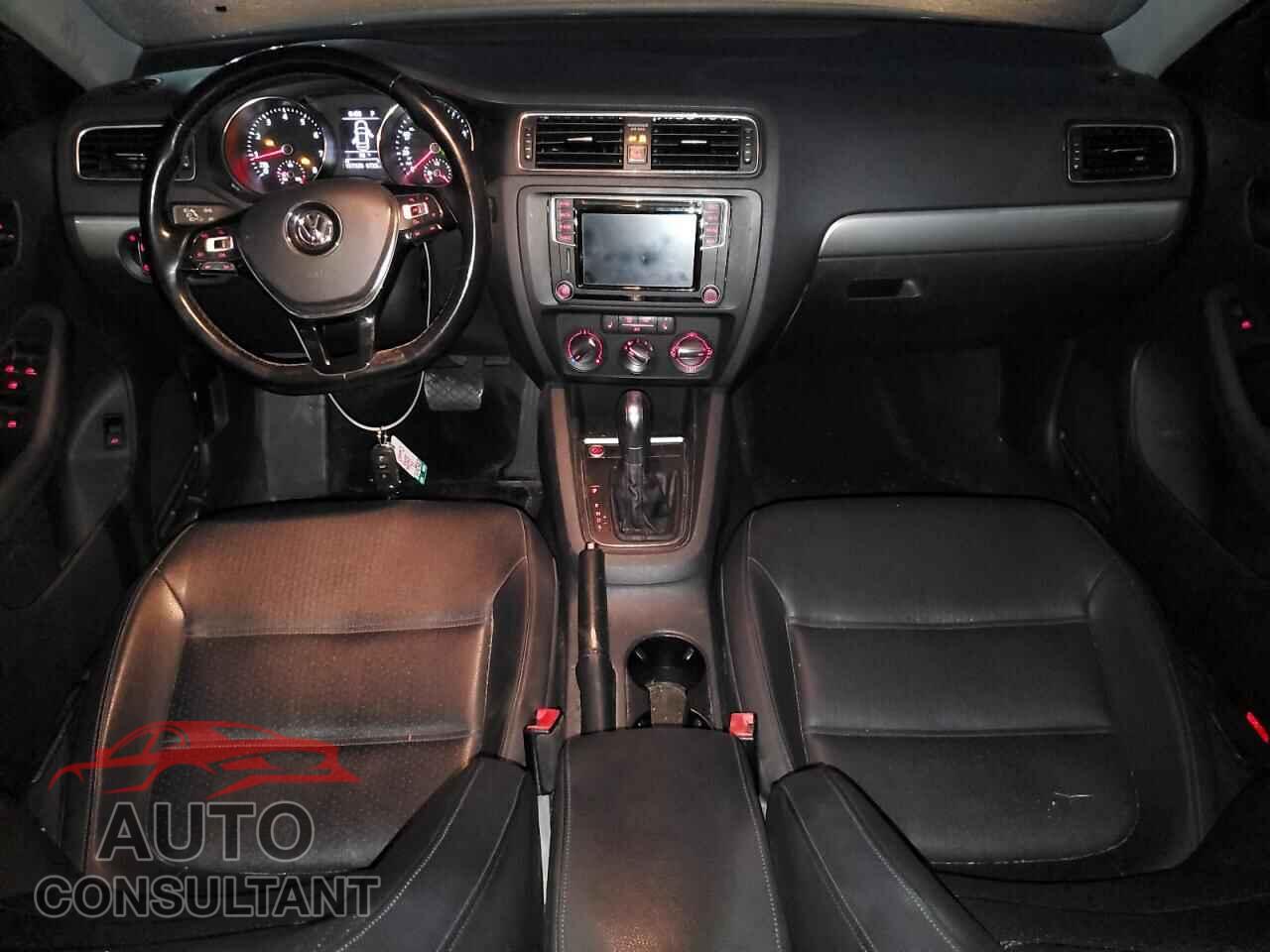 VOLKSWAGEN JETTA 2017 - 3VWDB7AJ2HM346441