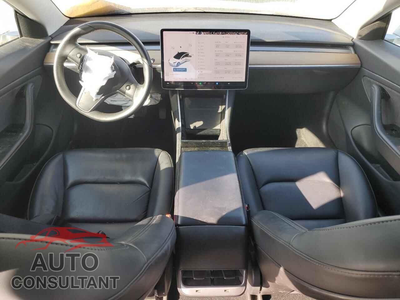 TESLA MODEL 3 2020 - 5YJ3E1EBXLF621721