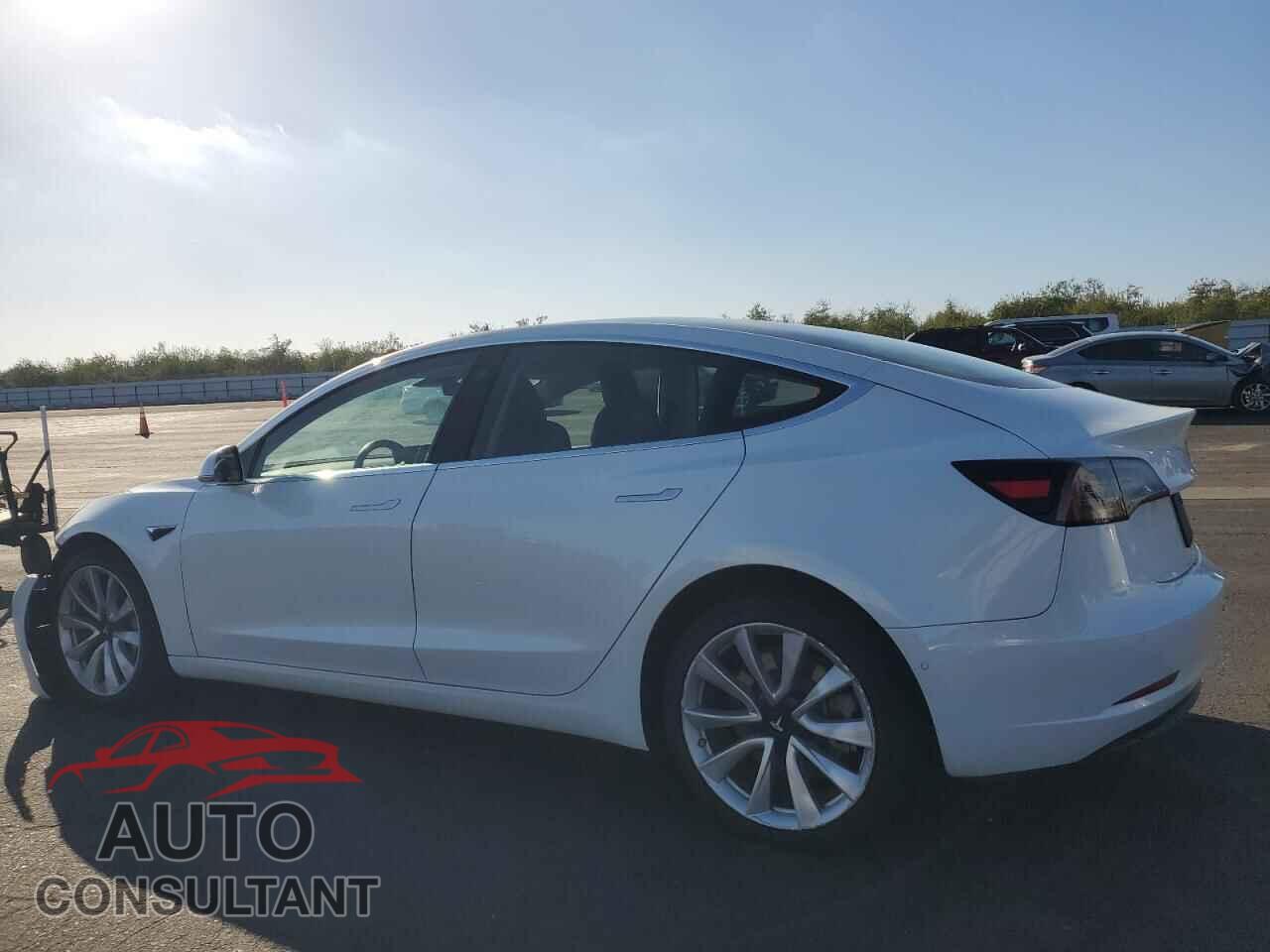 TESLA MODEL 3 2019 - 5YJ3E1EB9KF452564