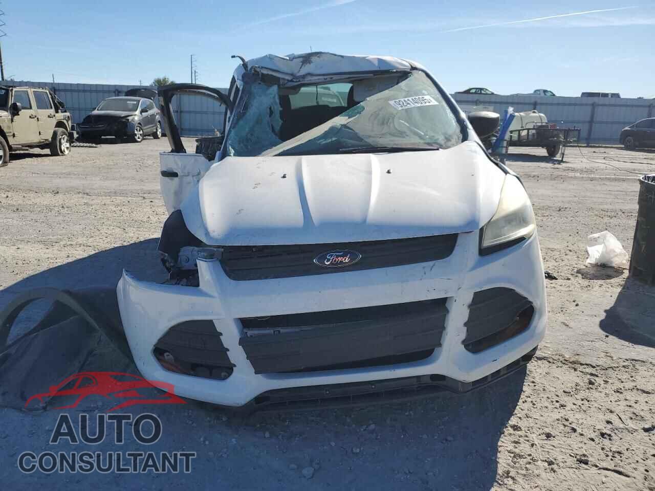 FORD ESCAPE 2015 - 1FMCU0F7XFUC37405