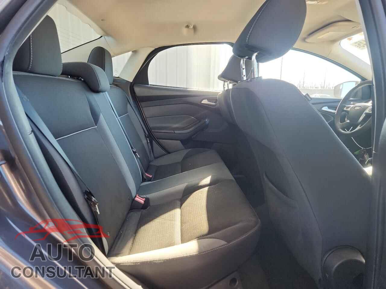 FORD FOCUS 2014 - 1FADP3F29EL146920