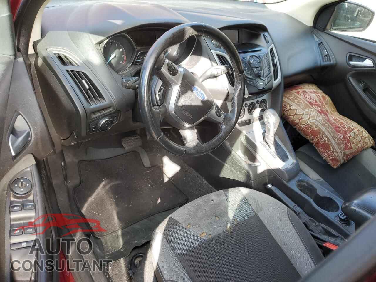 FORD FOCUS 2014 - 1FADP3F28EL410600