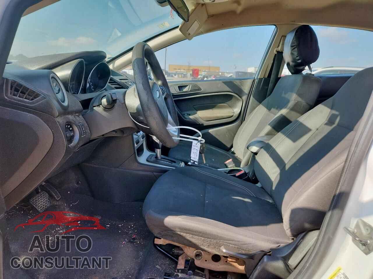 FORD FIESTA 2017 - 3FADP4EJ9HM155988