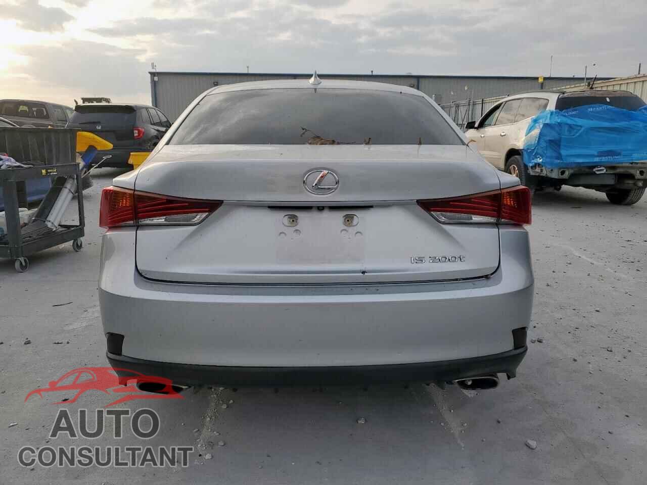LEXUS IS 2017 - JTHBA1D21H5057652