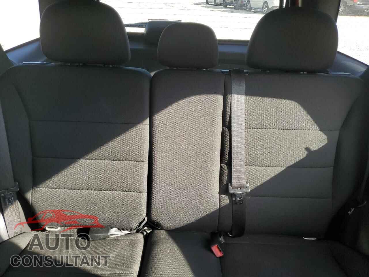 FORD ESCAPE 2010 - 1FMCU0D74AKB29580