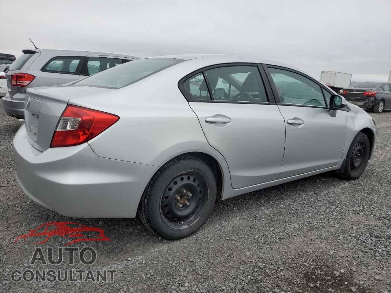 HONDA CIVIC 2012 - 2HGFB2E57CH026939