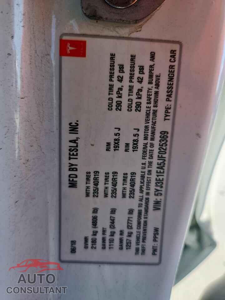 TESLA MODEL 3 2018 - 5YJ3E1EA5JF025369