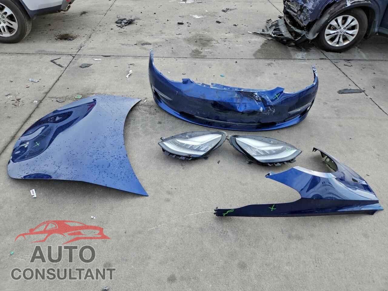 TESLA MODEL 3 2019 - 5YJ3E1EB3KF210837