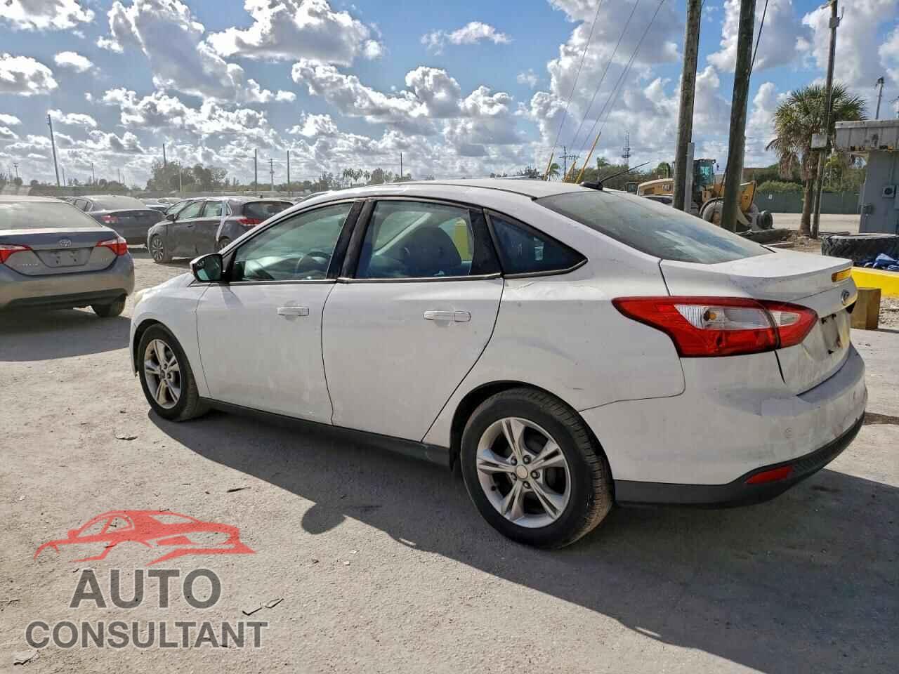 FORD FOCUS 2014 - 1FADP3F29EL163412