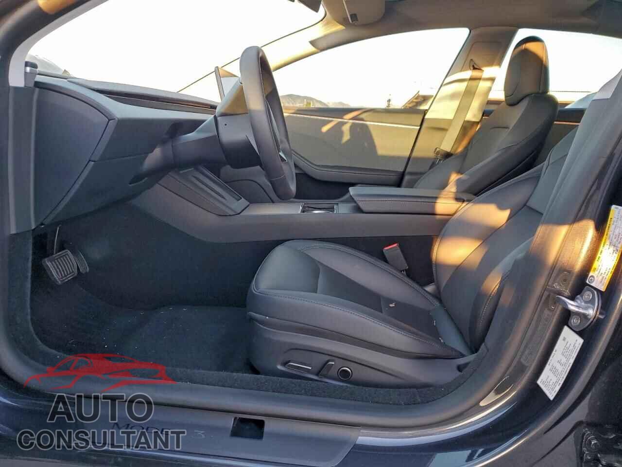 TESLA MODEL 3 2025 - 5YJ3E1EA8SF016604