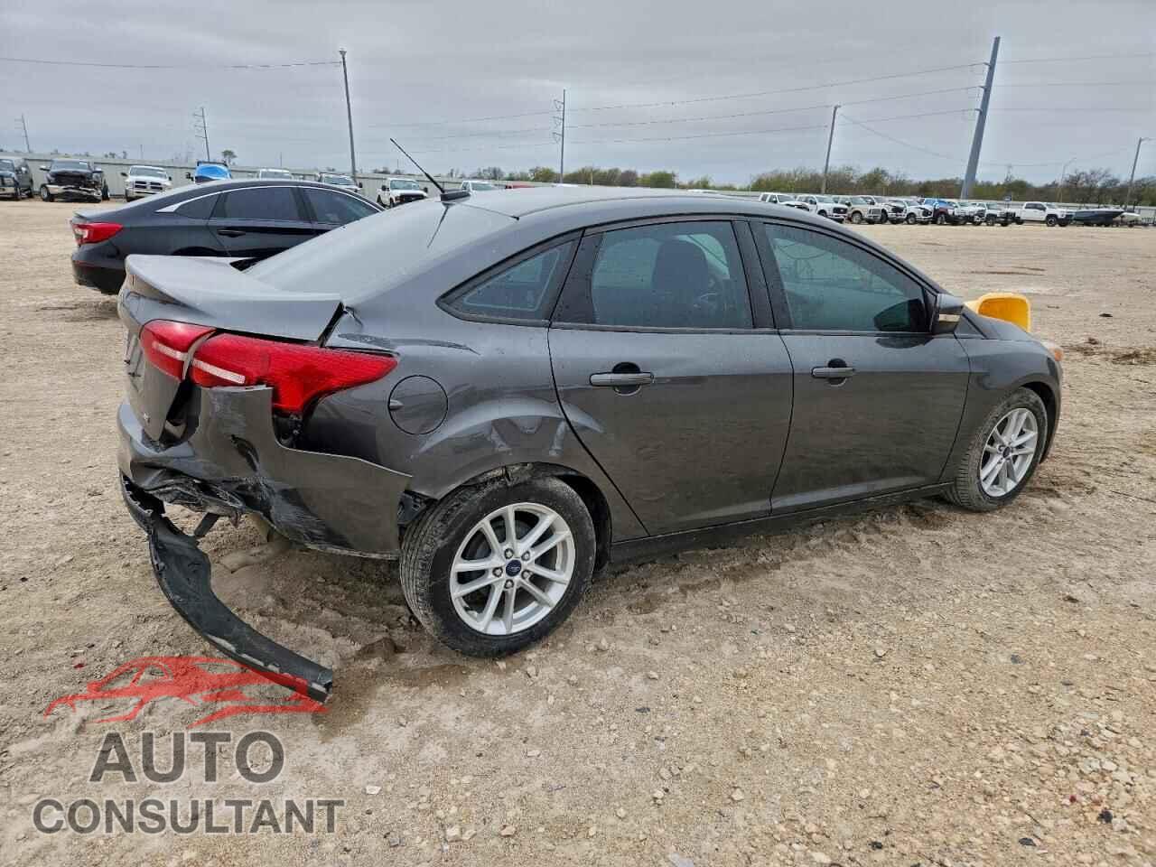 FORD FOCUS 2017 - 1FADP3F27HL328670