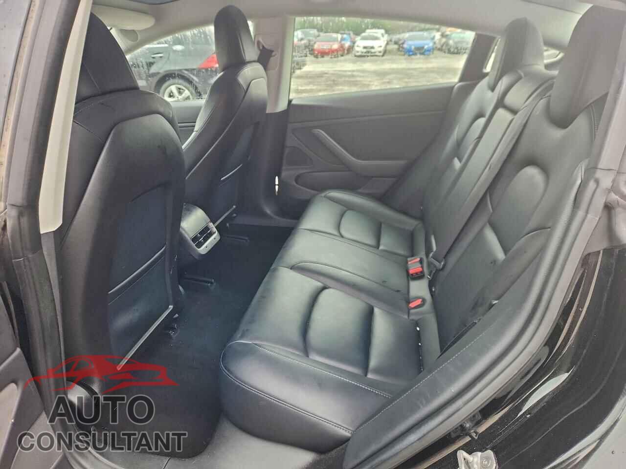 TESLA MODEL 3 2018 - 5YJ3E1EA1JF173454