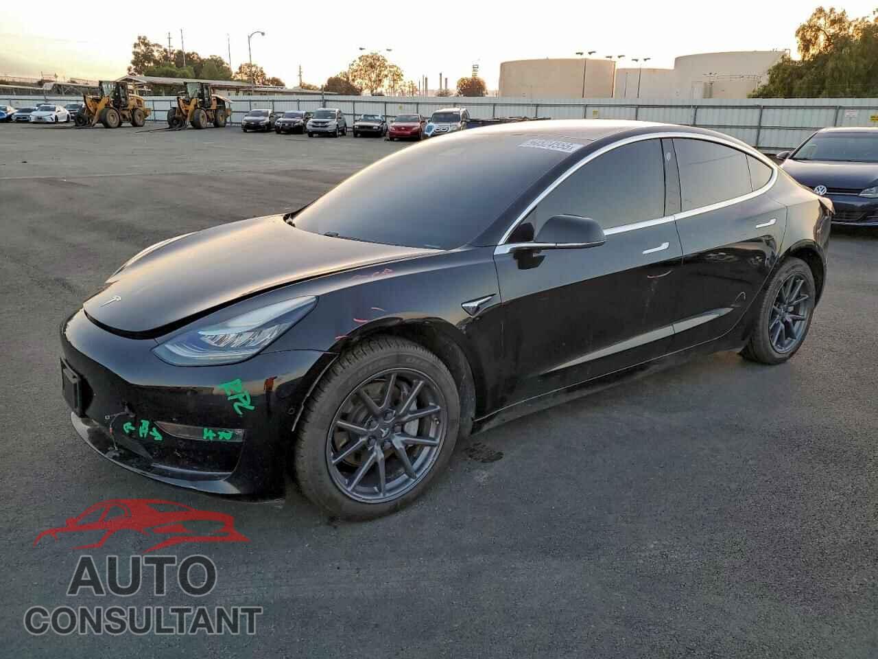 TESLA MODEL 3 2018 - 5YJ3E1EA8JF004807
