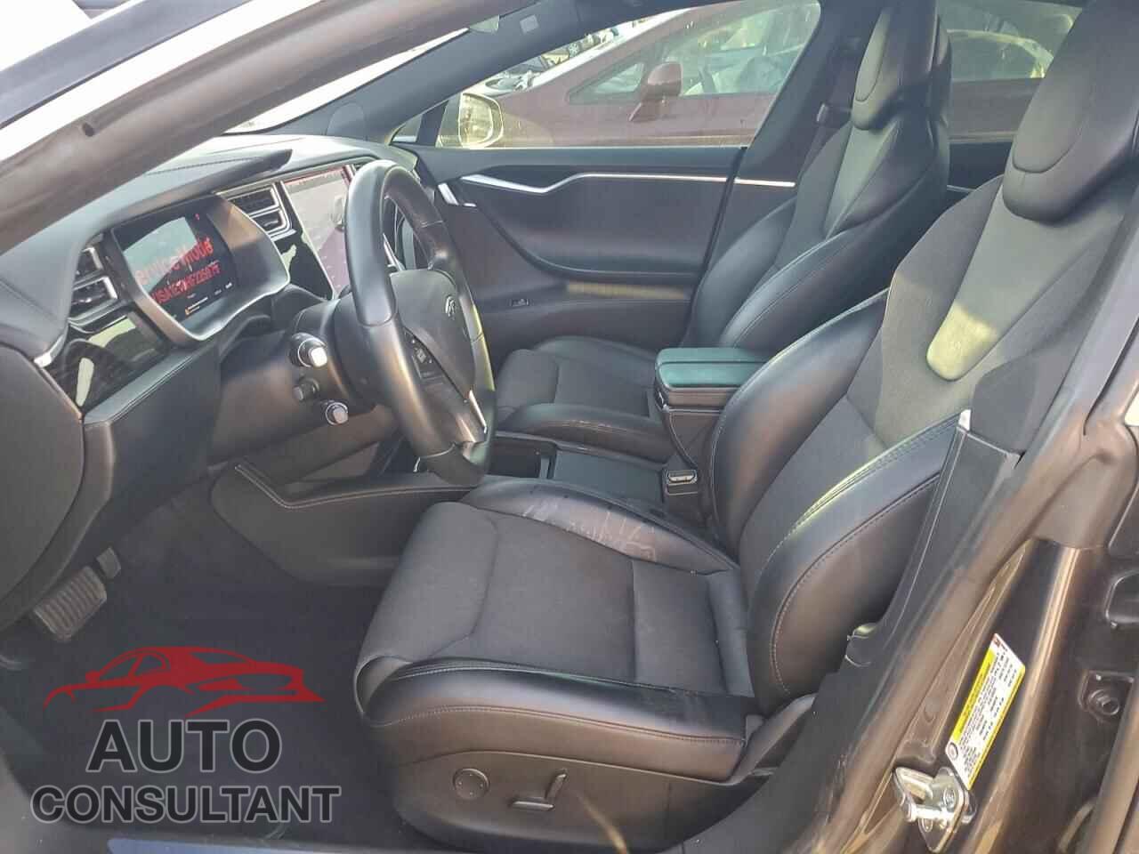 TESLA MODEL S 2017 - 5YJSA1E10HF225979