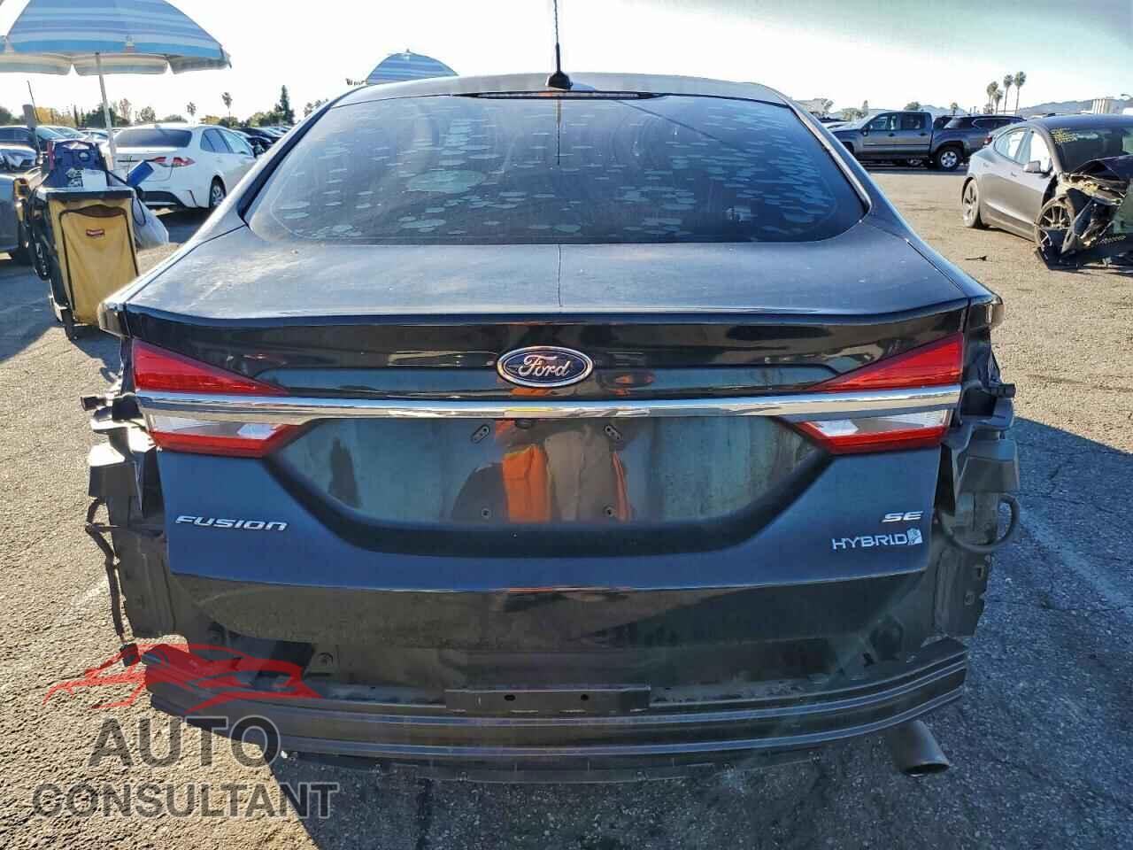 FORD FUSION 2018 - 3FA6P0LU7JR187023