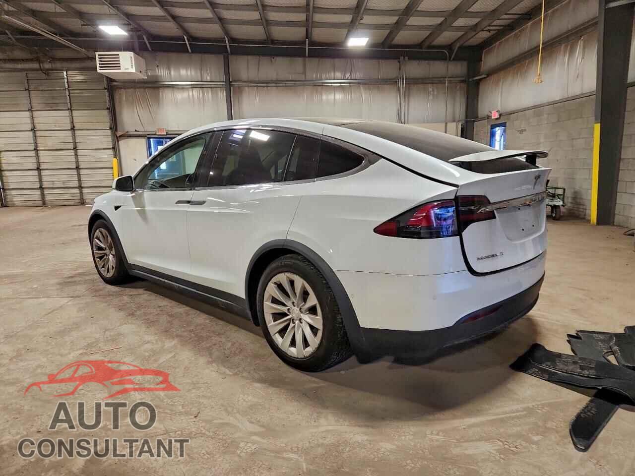 TESLA MODEL X 2017 - 5YJXCAE21HF076670