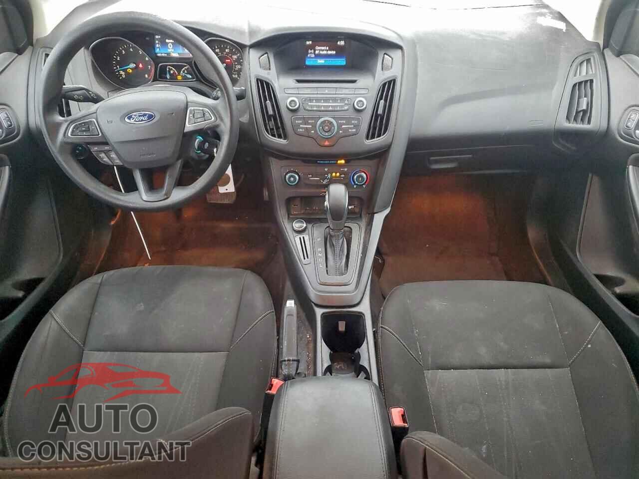 FORD FOCUS 2017 - 1FADP3F26HL295547