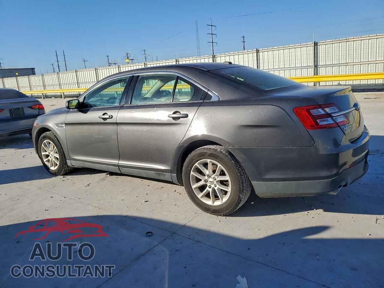 FORD TAURUS 2015 - 1FAHP2D89FG105670