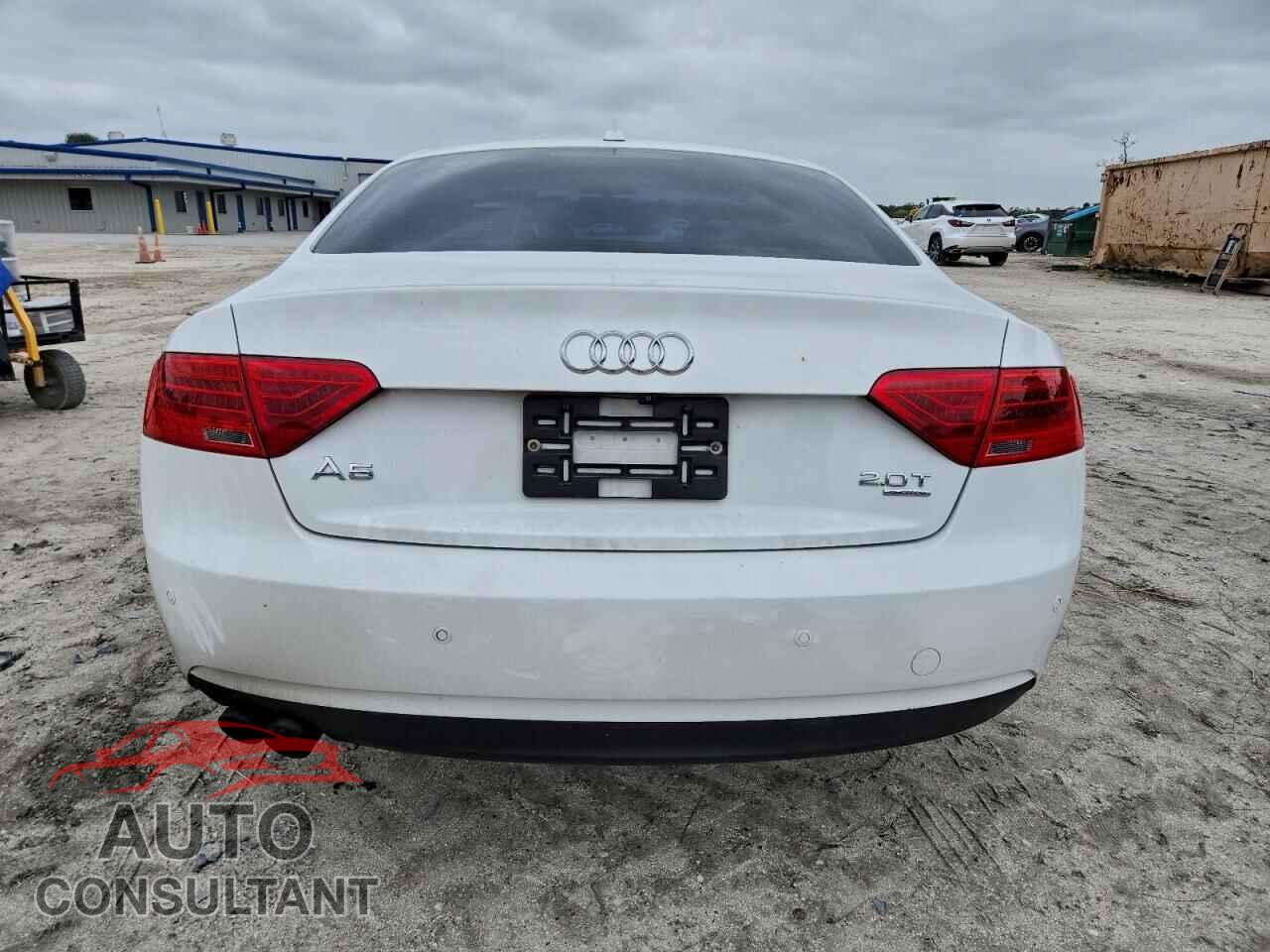 AUDI A5 2013 - WAUCFAFR4DA072341