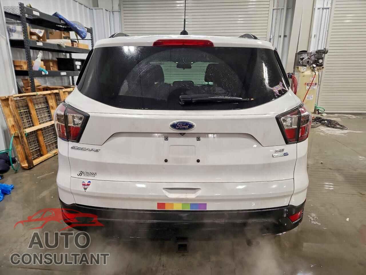 FORD ESCAPE 2017 - 1FMCU9G97HUB51783