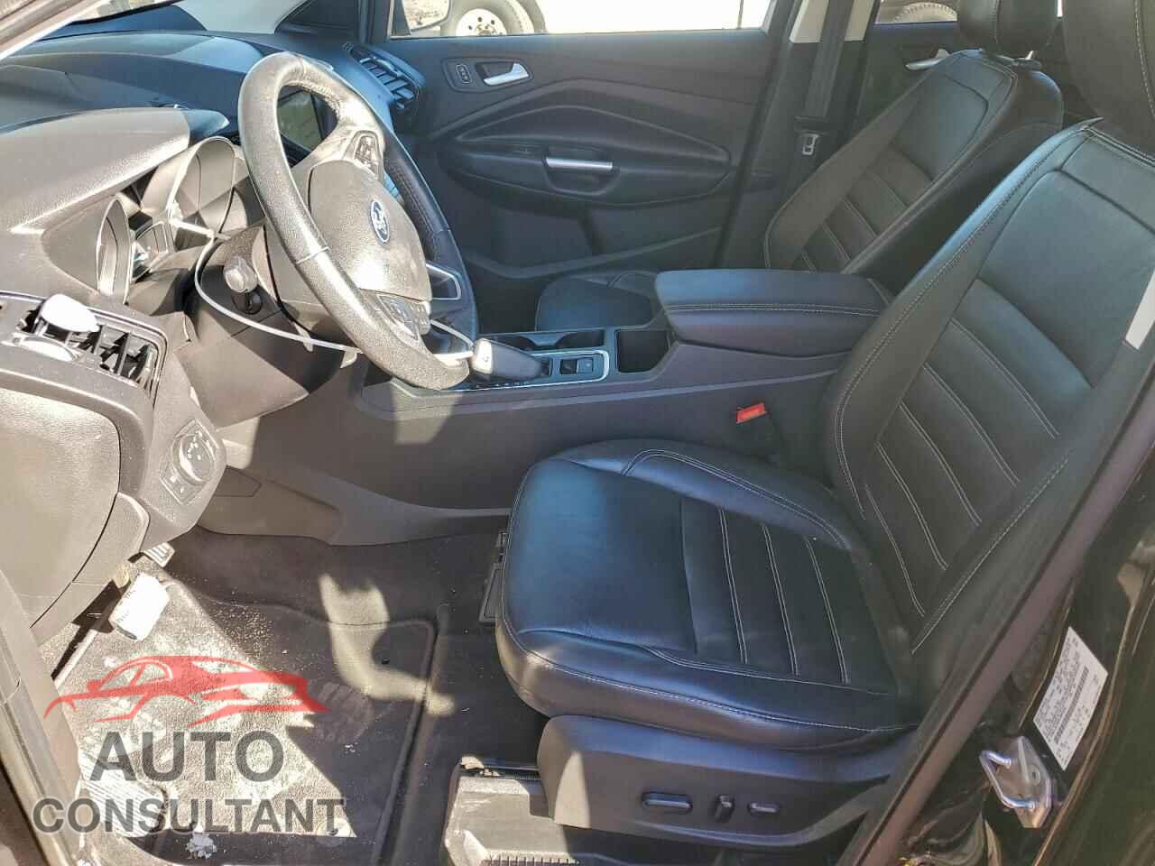 FORD ESCAPE 2019 - 1FMCU0J96KUB83250