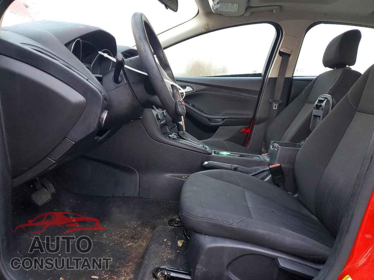 FORD FOCUS 2016 - 1FADP3K22GL213317