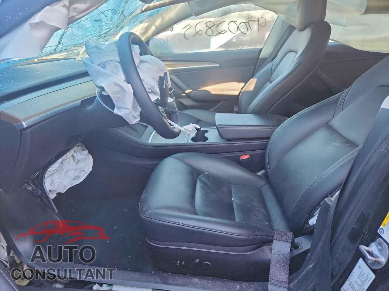 TESLA MODEL 3 2022 - 5YJ3E1EC1NF235247