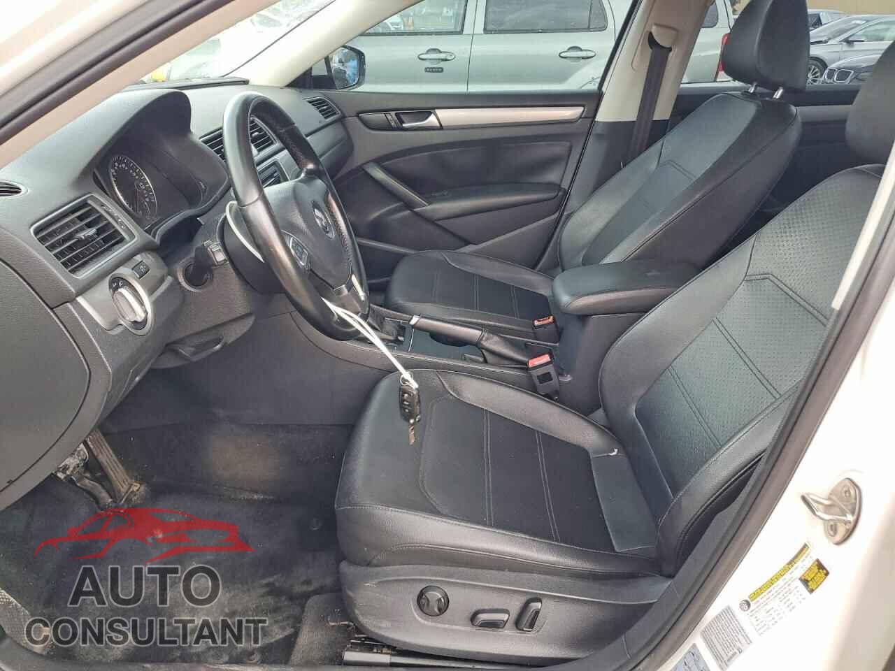VOLKSWAGEN PASSAT 2015 - 1VWAS7A31FC067288