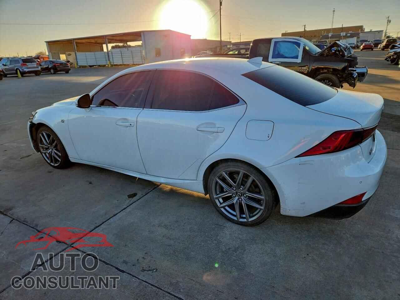 LEXUS IS 2018 - JTHBA1D29J5066573
