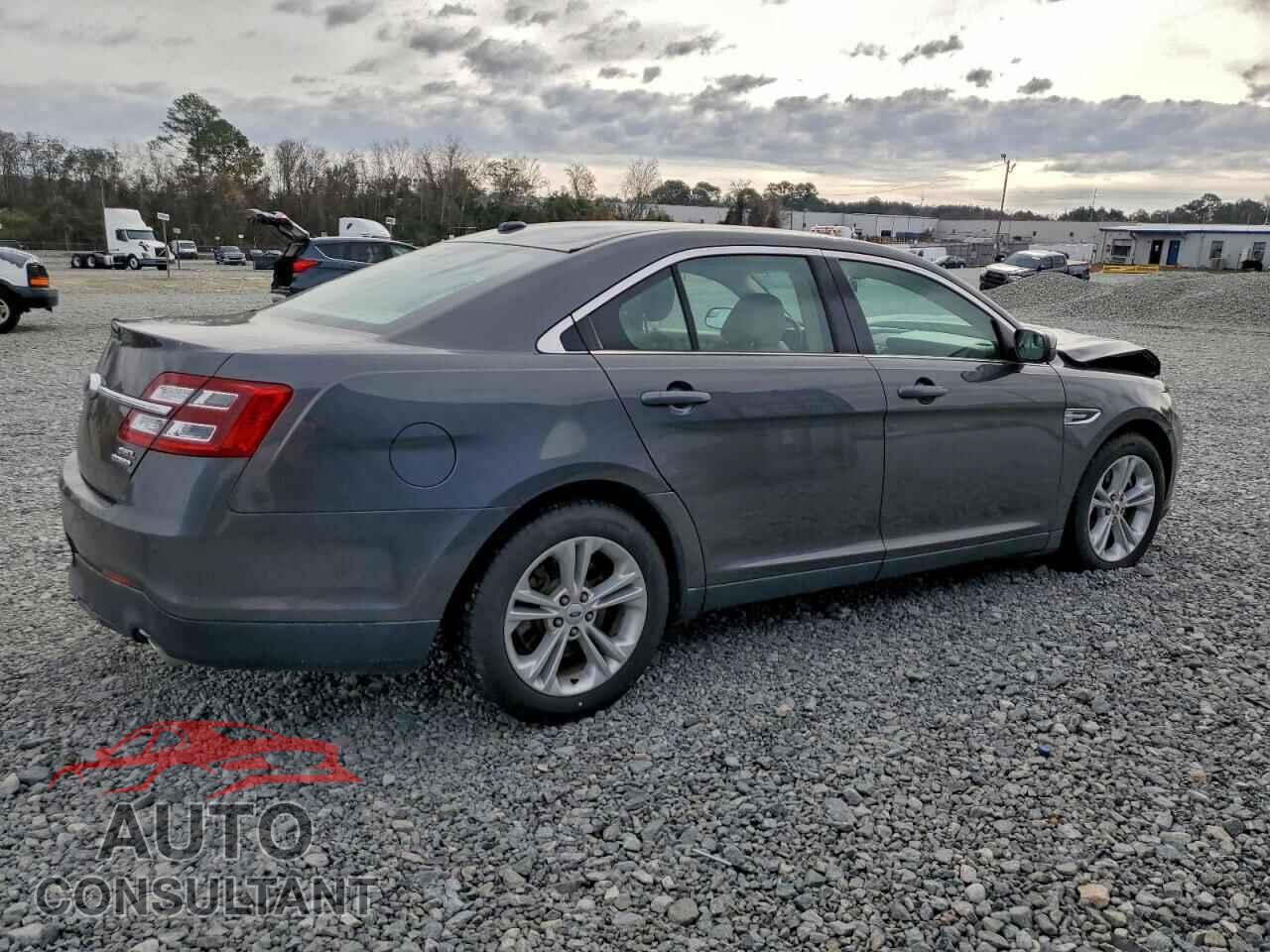 FORD TAURUS 2015 - 1FAHP2E85FG174175