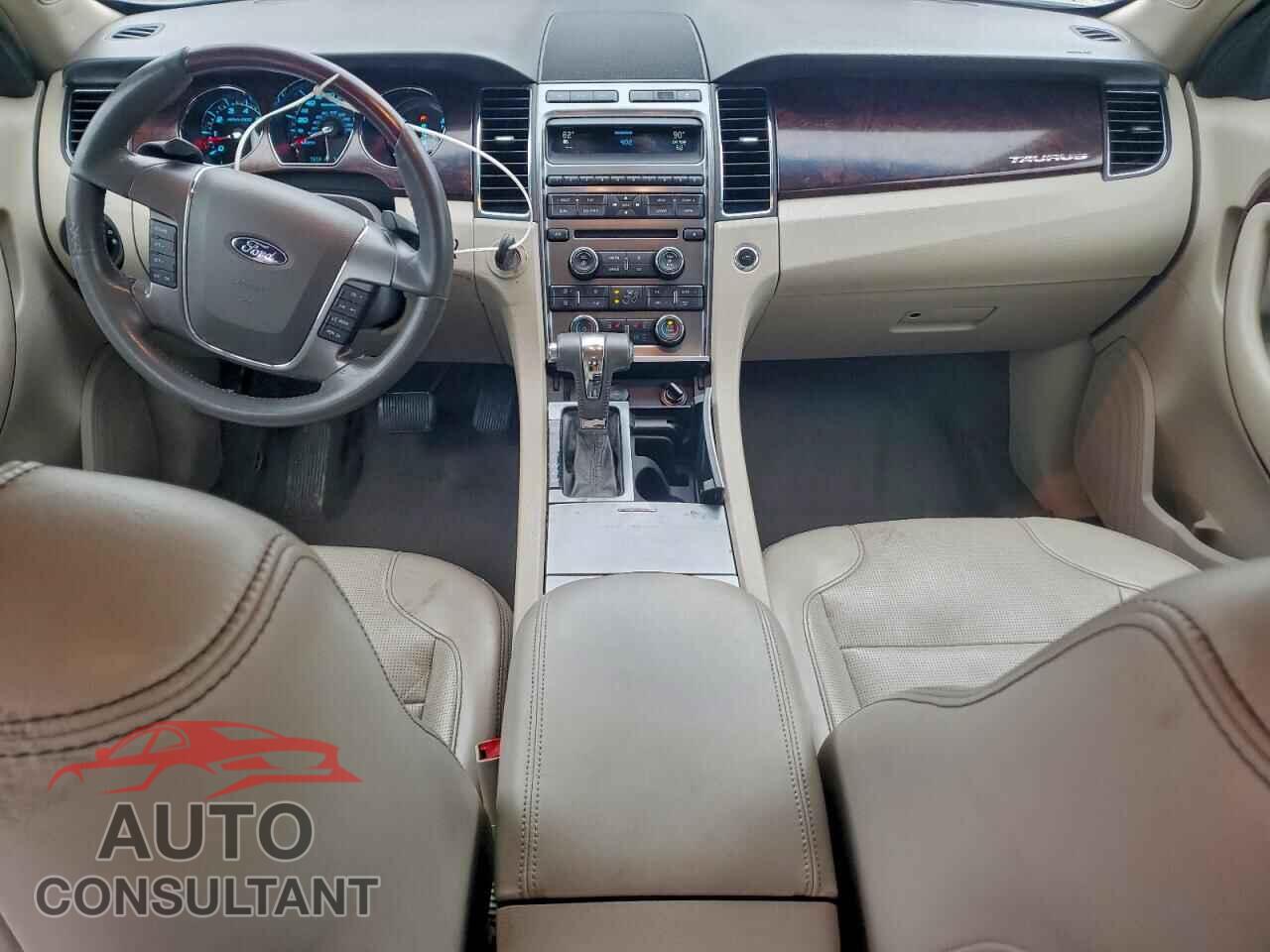 FORD TAURUS 2010 - 1FAHP2FW4AG100719