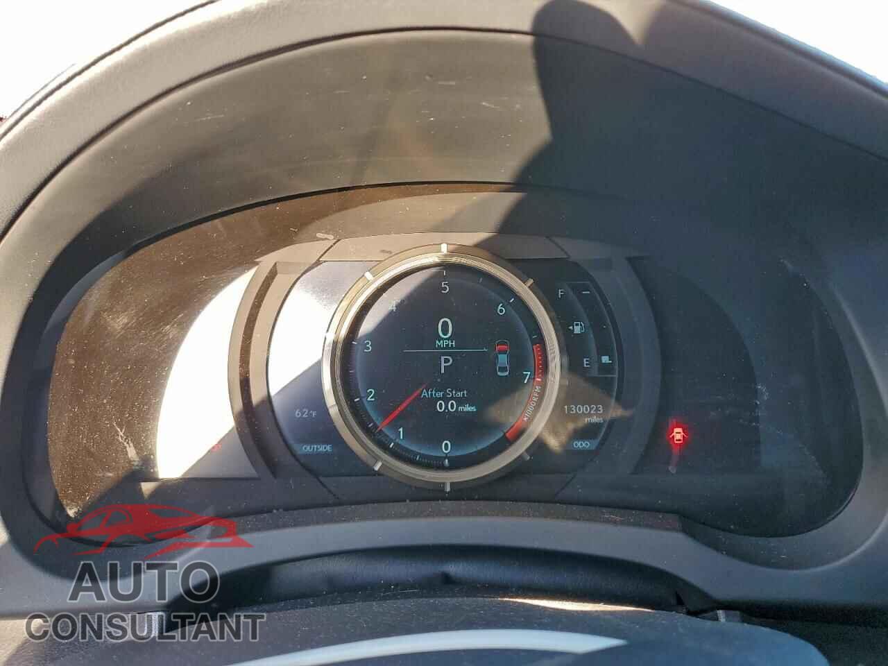 LEXUS IS 2014 - JTHCF1D22E5007750