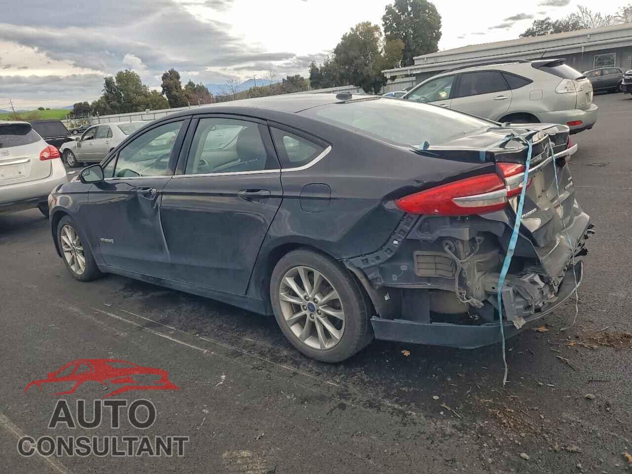 FORD FUSION 2017 - 3FA6P0LU1HR190719