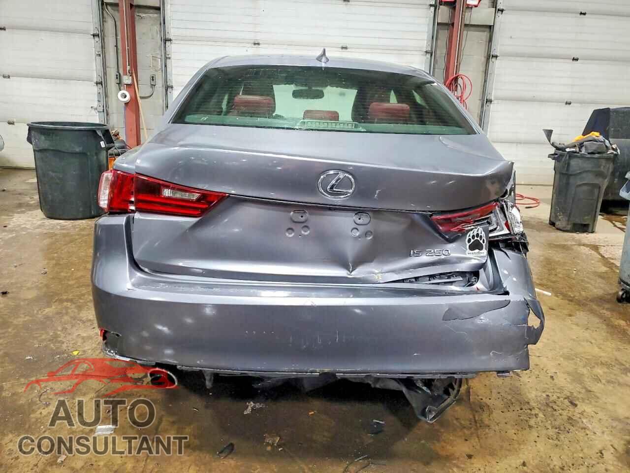 LEXUS IS 2014 - JTHBF1D29E5018630