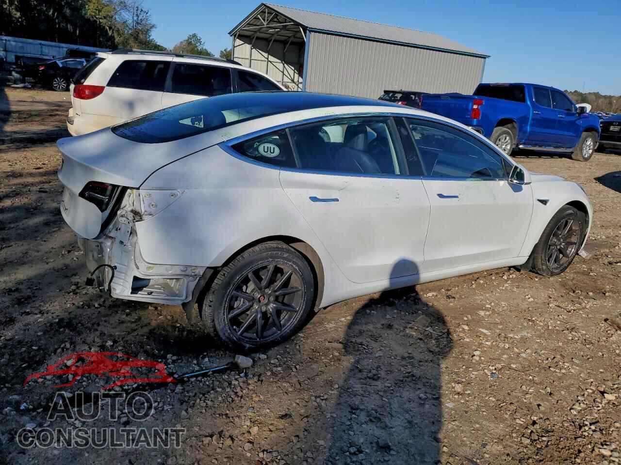 TESLA MODEL 3 2018 - 5YJ3E1EA1JF051032