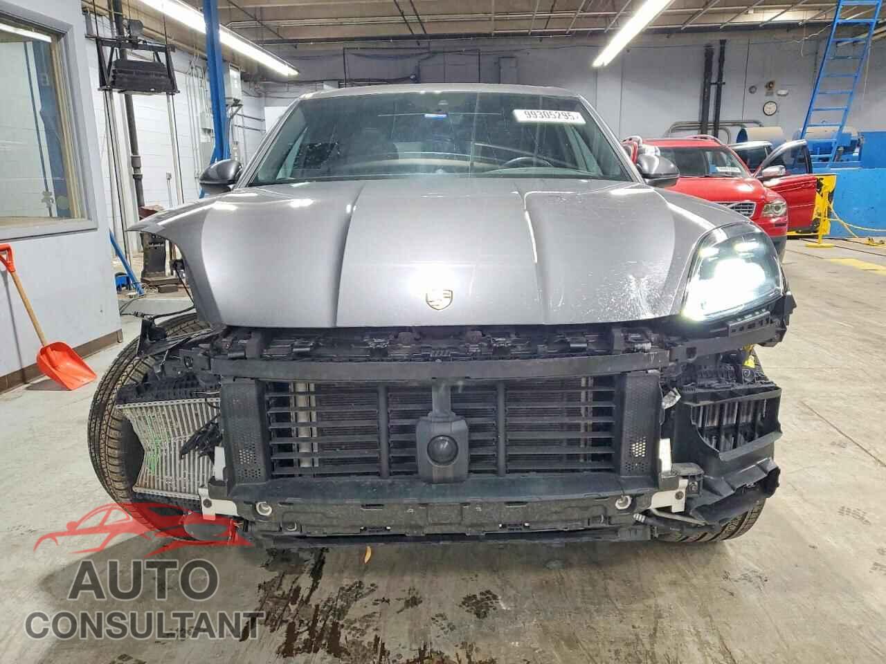 PORSCHE CAYENNE 2024 - WP1AA2AY1RDA14527