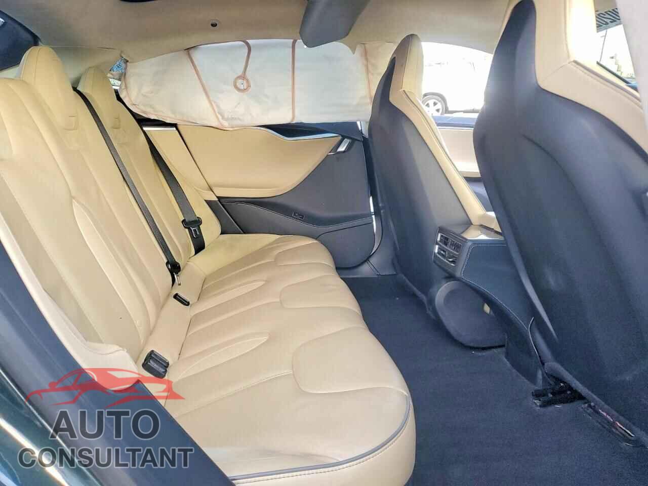 TESLA MODEL S 2014 - 5YJSA1H16EFP33011